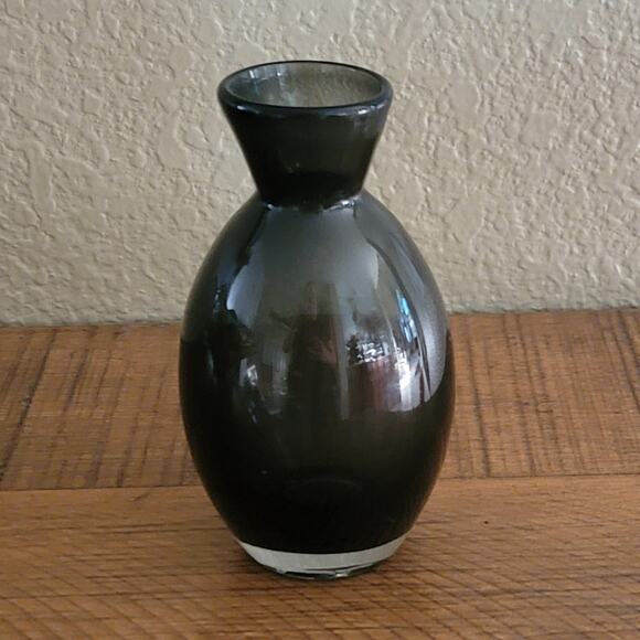 Small Vintage Hand-Blown Smoky Art Glass Vase, Mid-Century Modern Style Decor - Picture 6 of 10